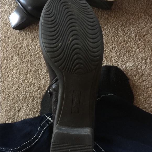 Boots - Picture 2 of 2